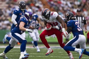 Uzi焦点对战，穆雷与90激战快船分钟，大比分获胜胜负难料！全场沸腾不已